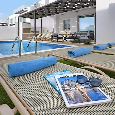 Villa Napa Blu