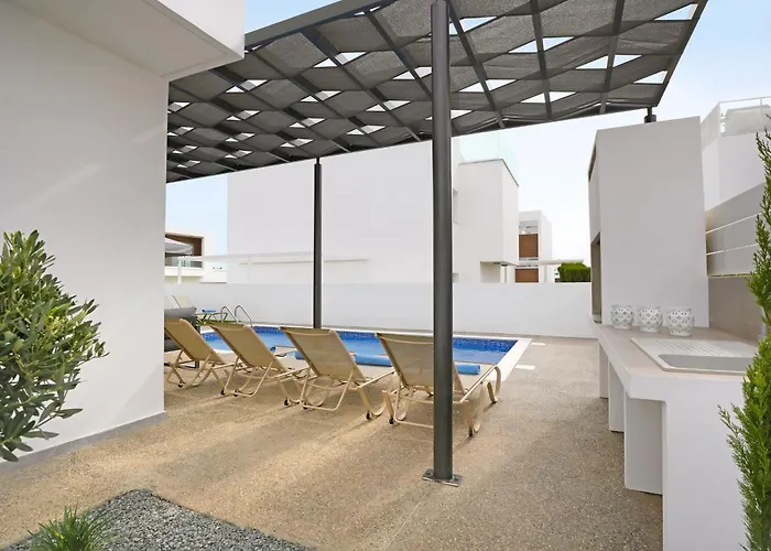 Villa Napa Blu
